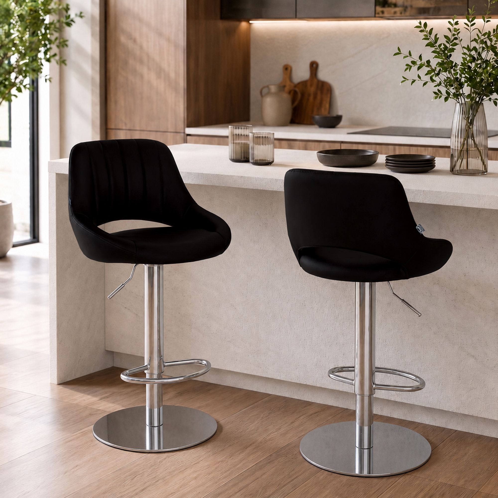 Barhocker Milet Chrom mit extra schwerem Standfuß