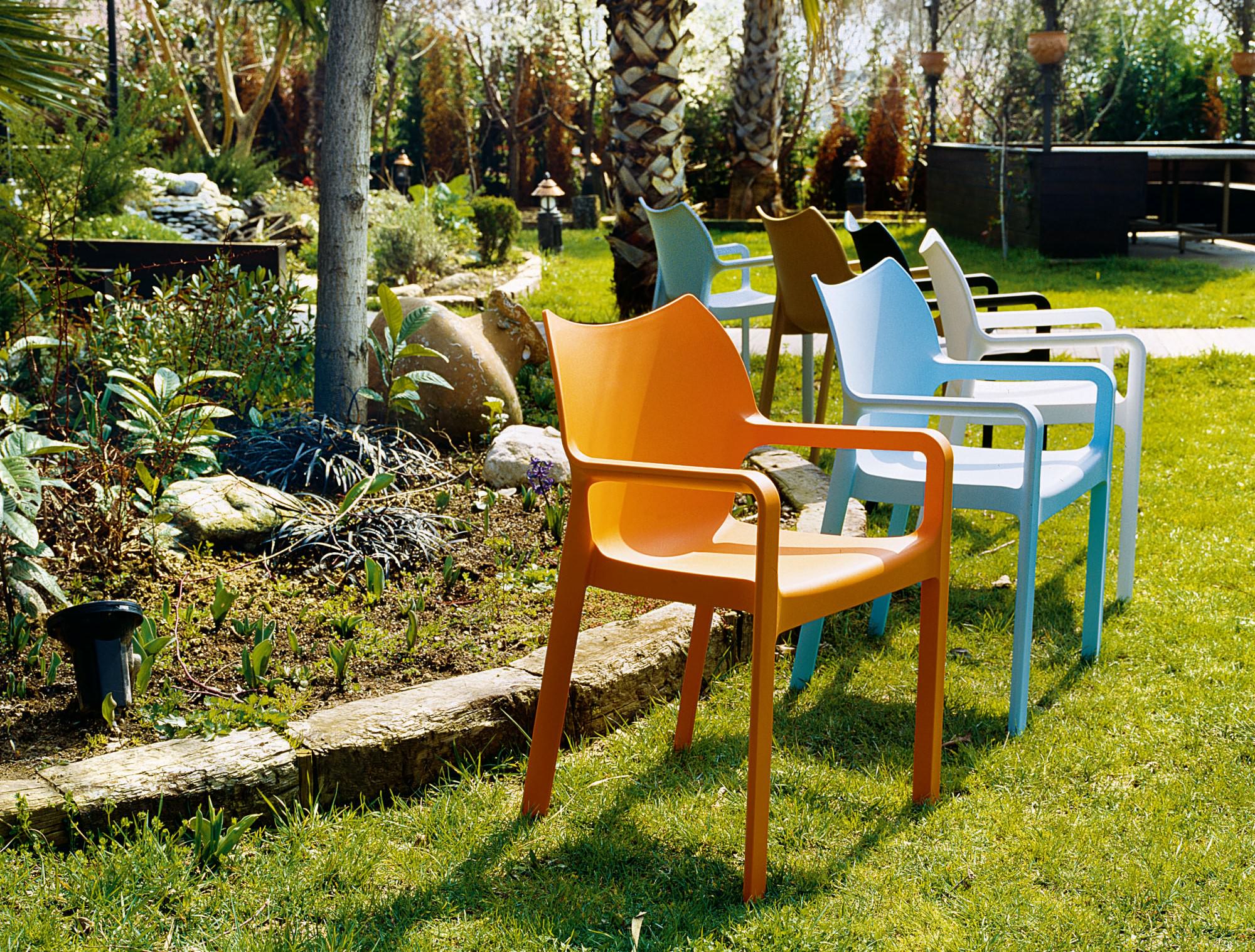 Gartenstuhl Diva mit Armlehne